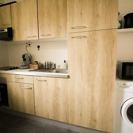 Appartement Le Patio De Theo - Proche Gare - Centre-ville *